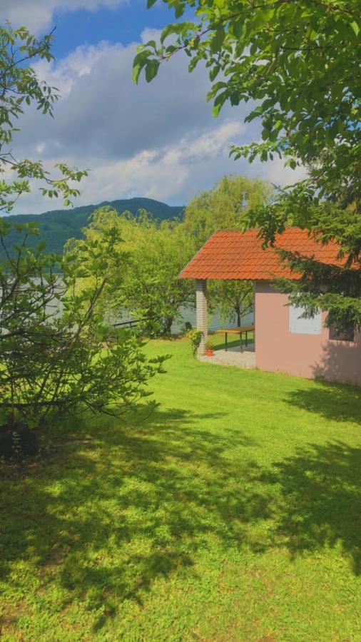 Dedin raj Villa Golubac Buitenkant foto