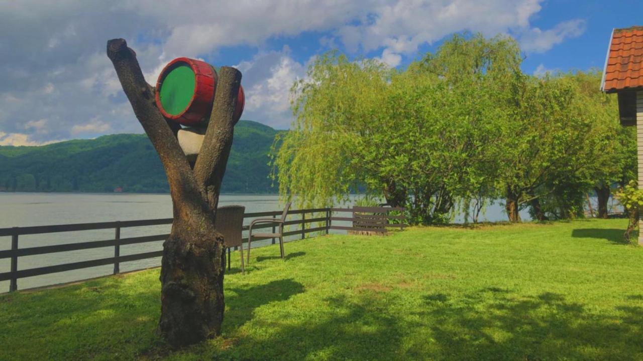 Dedin raj Villa Golubac Buitenkant foto