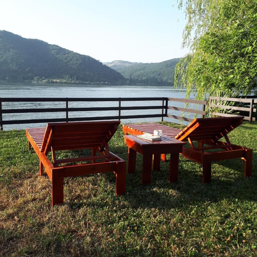 Dedin raj Villa Golubac Buitenkant foto